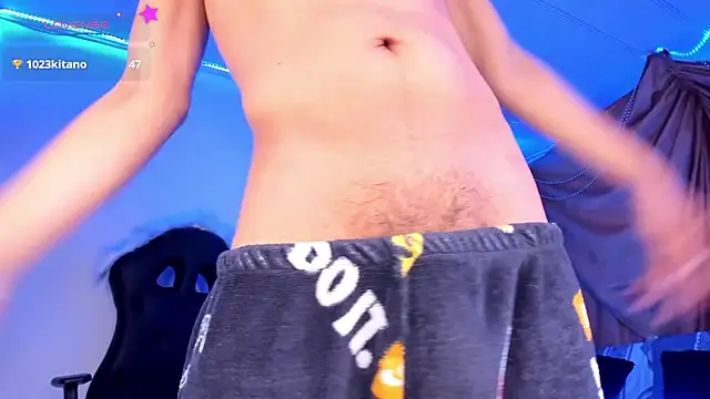 Ethan Boyy online show from December 1, 11:30 pm