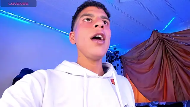 Ethan Boyy online show from November 24, 9:27 pm