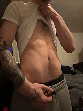 mr-valentinexxx online show from March 8, 11:39 pm