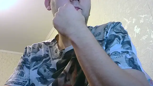 HunterOnBoobs online show from November 10, 6:51 am