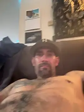 hornycouple818 online show from February 7, 6:03 am