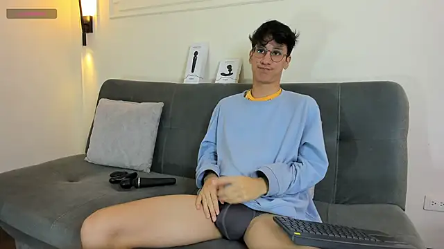 Cum hunters online show from November 18, 3:21 am