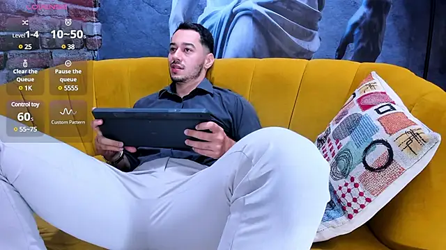 Snapshot of Salvatore_costa chatting on January 24, 7:49 pm Salvatore costa online show from January 24, 7:49 pm
