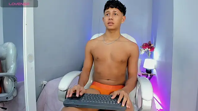 Dawn16  online show from March 30, 8:43 pm