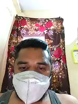 Snapshot of Raziv_komal143 chatting on February 17, 1:58 am Raziv komal143 online show from February 17, 1:58 am