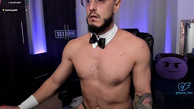 Snapshot of Fenrir_flirt chatting on September 19, 1:55 pm Fenrir flirt online show from September 19, 1:55 pm