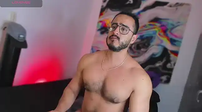 Snapshot of Fenrir_flirt chatting on February 4, 11:38 pm Fenrir flirt online show from February 4, 11:38 pm