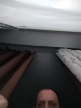 MaxDevilWhite online show from December 18, 9:38 am