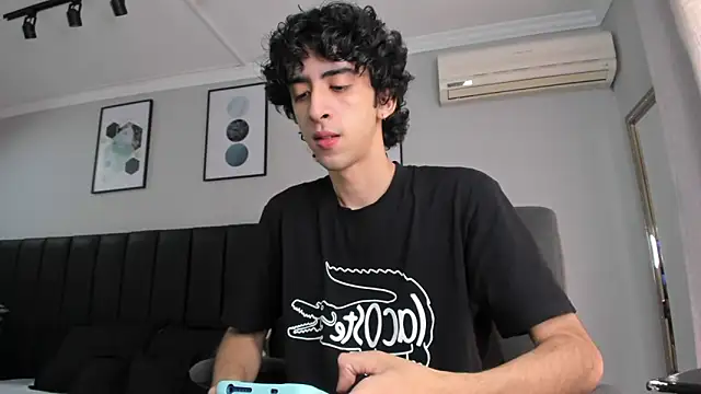 Alezzandro  online show from March 7, 2:23 pm