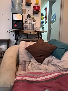 paullliliu online show from March 13, 4:36 pm