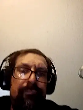 Johndis805 online show from October 27, 4:42 pm