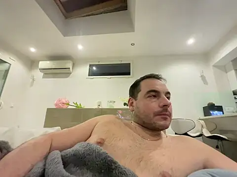 justeqqun online show from January 18, 5:26 pm