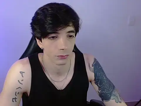 H3ll B0I online show from January 13, 12:04 am