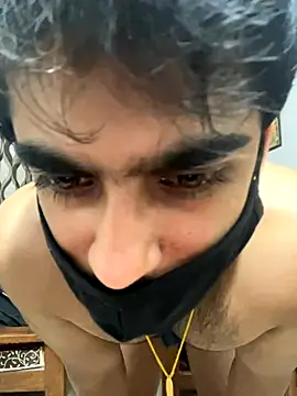 Snapshot of john_desihunks chatting on October 22, 6:10 pm john desihunks online show from October 22, 6:10 pm