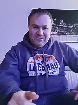 Pourleplasirs online show from February 26, 3:08 pm