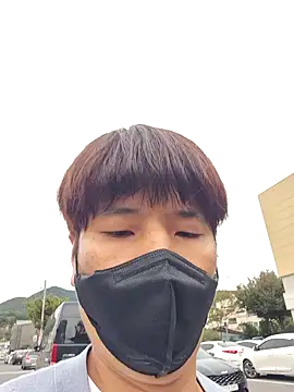 Tyyyggjju online show from October 30, 7:32 am