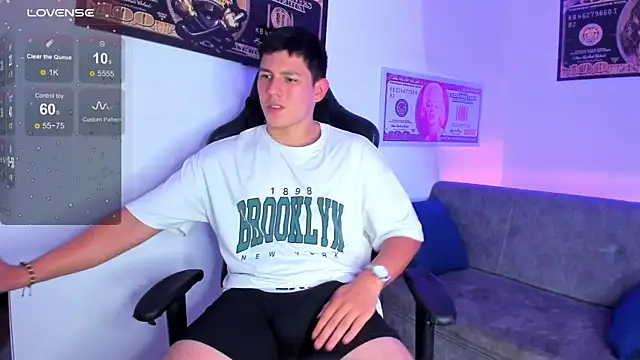 JamesCr  online show from March 10, 8:23 pm