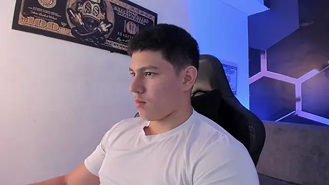 JamesCr  online show from September 24, 3:06 am