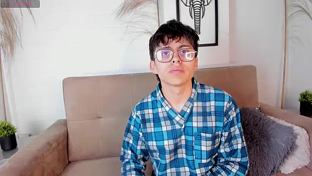 PepperTwink online show from March 13, 1:07 pm