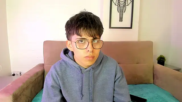 PepperTwink online show from March 5, 1:06 pm