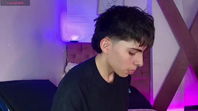 PepperTwink online show from September 27, 4:27 pm