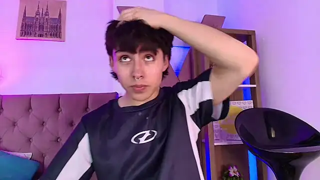 PepperTwink online show from February 6, 4:37 pm