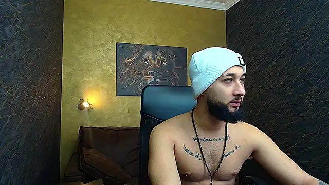 Snapshot of JaceZachary chatting on February 19, 6:11 am JaceZachary online show from February 19, 6:11 am