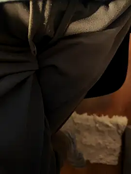 leinadanal online show from March 21, 1:02 am