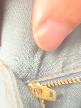 sark0606 online show from February 4, 11:05 am