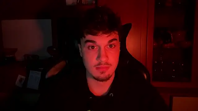 NaplesGuy04 online show from February 16, 10:32 pm