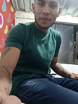 Snapshot of baby-buu chatting on February 23, 7:17 am baby-buu online show from February 23, 7:17 am