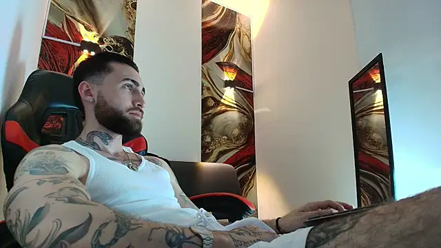 Luke davis01 online show from January 6, 5:39 pm