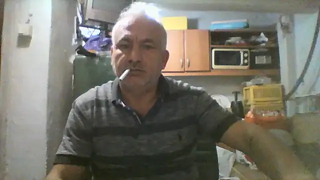 Snapshot of murat7888 chatting on October 14, 6:31 am murat7888 online show from October 14, 6:31 am
