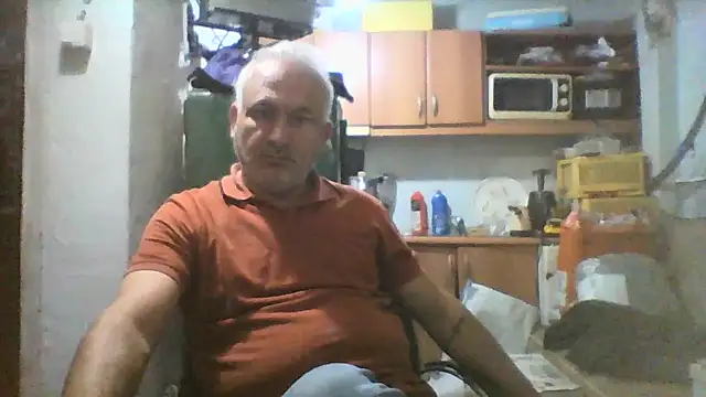 Snapshot of murat7888 chatting on October 15, 6:32 am murat7888 online show from October 15, 6:32 am