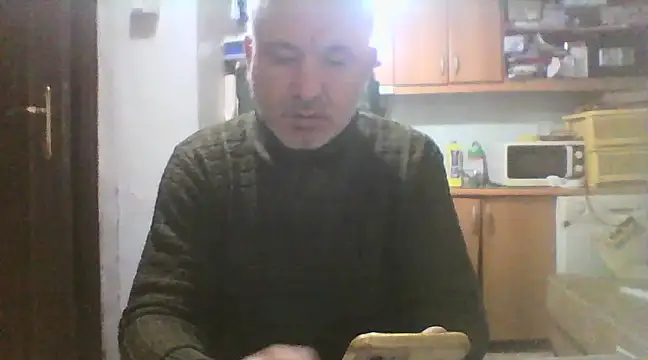 Snapshot of murat7888 chatting on March 10, 6:27 am murat7888 online show from March 10, 6:27 am