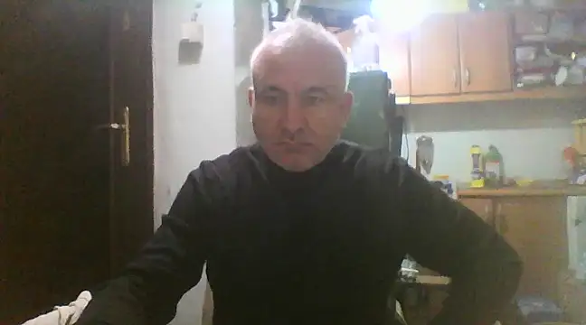 Snapshot of murat7888 chatting on February 17, 3:58 am murat7888 online show from February 17, 3:58 am