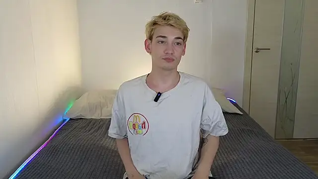 Julian wins online show from April 21, 11:55 pm