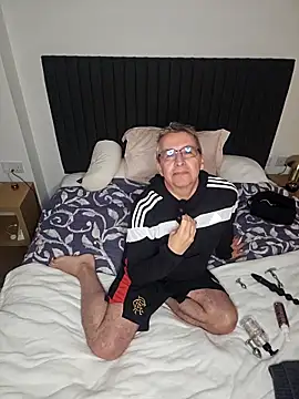 mann4u147 online show from March 17, 6:10 pm