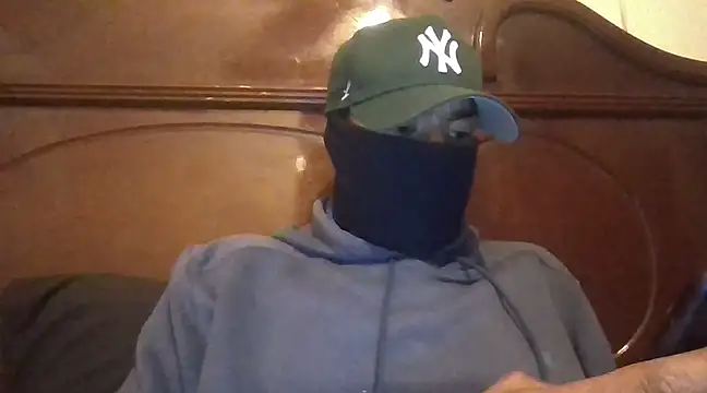 el muchacho16 online show from March 8, 10:28 am