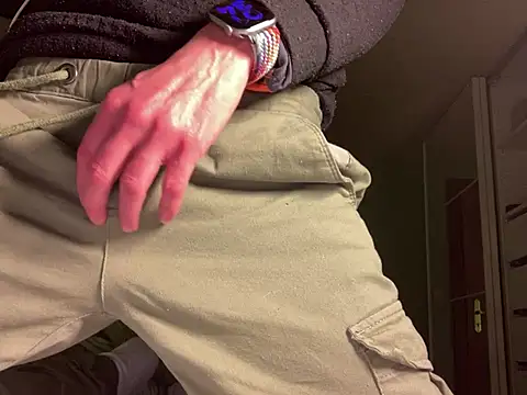 macBitch online show from May 13, 11:35 pm