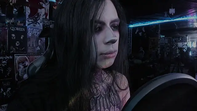 Snapshot of rotten_dreams chatting on October 27, 10:23 pm rotten dreams online show from October 27, 10:23 pm