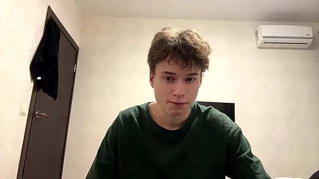aronrodrigos online show from February 10, 4:47 pm