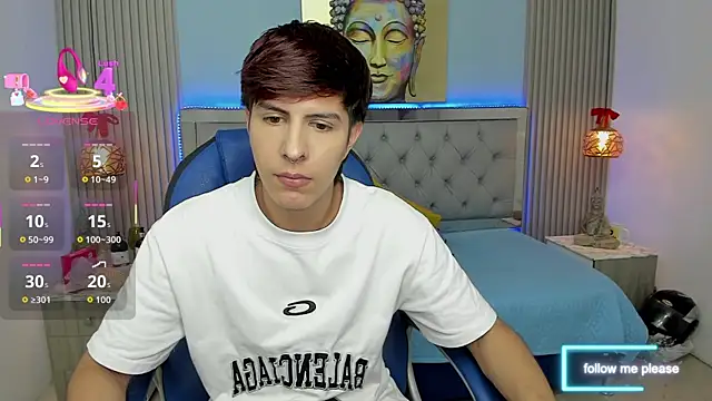 Estiv18  online show from January 14, 2:05 am