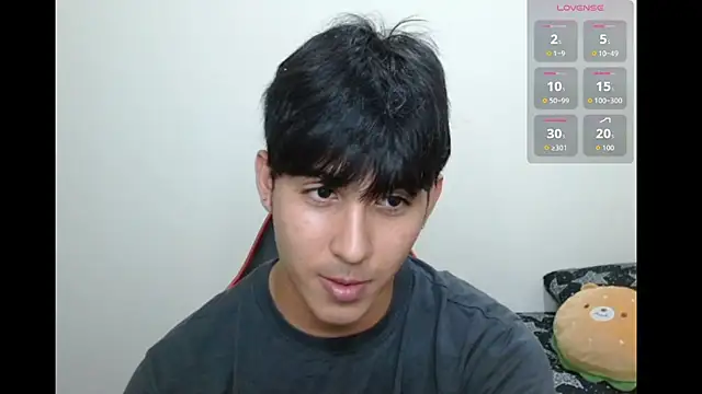 Snapshot of neithanzynxx chatting on October 25, 7:48 pm neithanzynxx online show from October 25, 7:48 pm