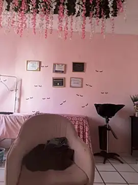 ed-hardy87 online show from February 17, 9:41 pm