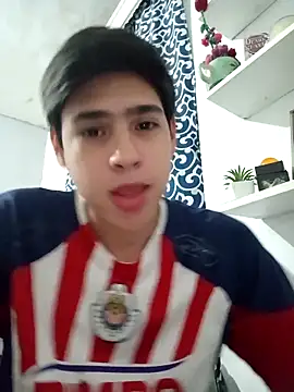 tuastroboy0701 online show from February 22, 6:39 am