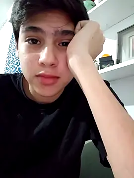 tuastroboy0701 online show from February 16, 7:04 am