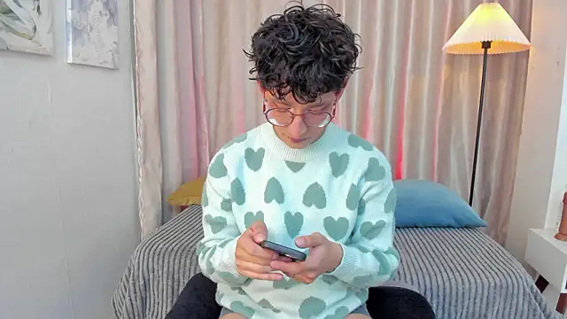 iiangel  online show from February 17, 3:38 am