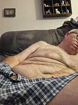 Smallone327 online show from April 7, 6:35 am