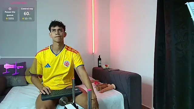 Maximiliano  Fire online show from June 23, 7:17 pm
